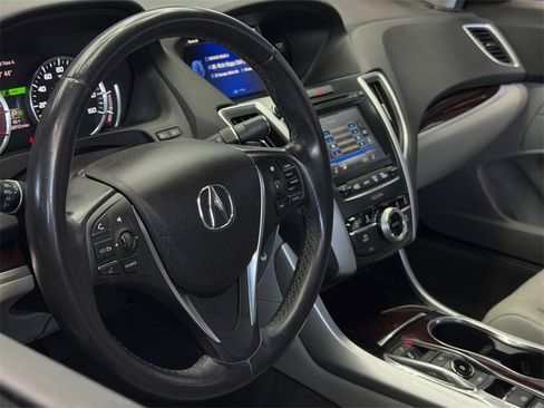 Used 2016 Acura TLX V6 w/ Technology Package image 17
