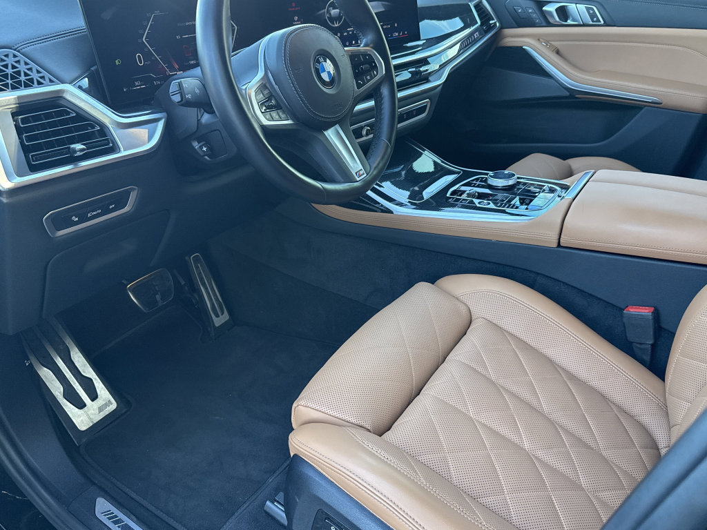Used 2024 BMW X7 xDrive40i w/ Executive Package AWD/4WD image 9