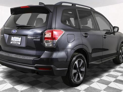 Used 2017 Subaru Forester 2.5i Premium image 14