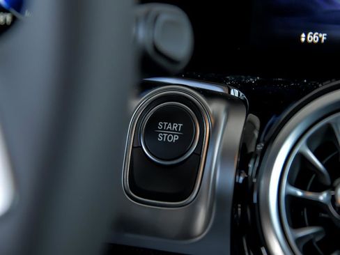 Certified 2025 Mercedes-Benz EQB 300 4MATIC image 19