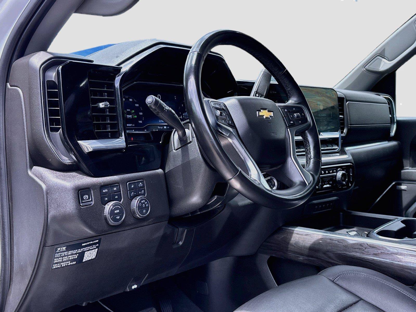 Used 2025 Chevrolet Silverado 2500 LTZ w/ LTZ Plus Package AWD/4WD image 9