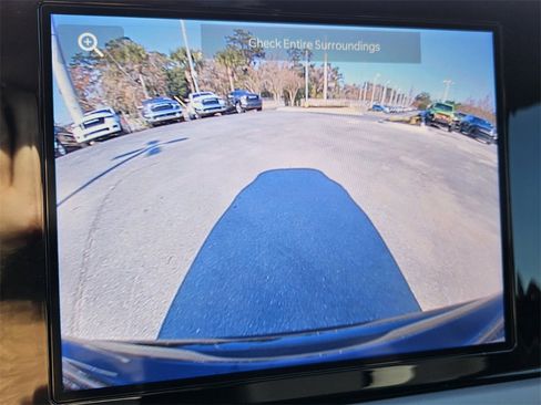 Used 2025 Jeep Compass Sport image 18