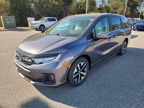 New 2026 Honda Odyssey EX-L image 2