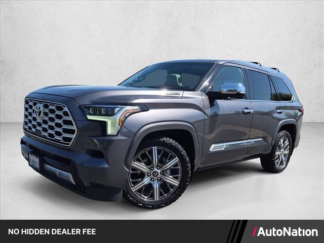 Used 2023 Toyota Sequoia Capstone AWD/4WD image 1