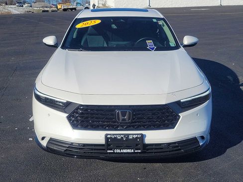 Used 2025 Honda Accord EX-L image 2