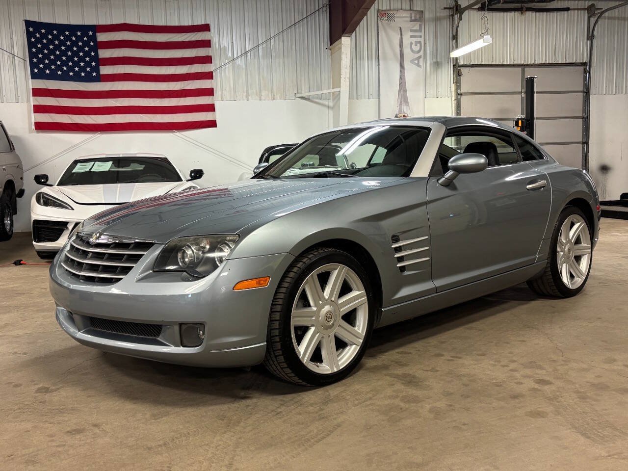 Used 2004 Chrysler Crossfire Coupe RWD image 1