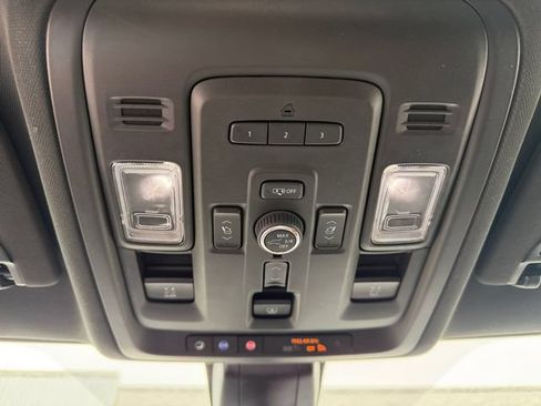 Used 2022 Chevrolet Tahoe High Country AWD/4WD image 31