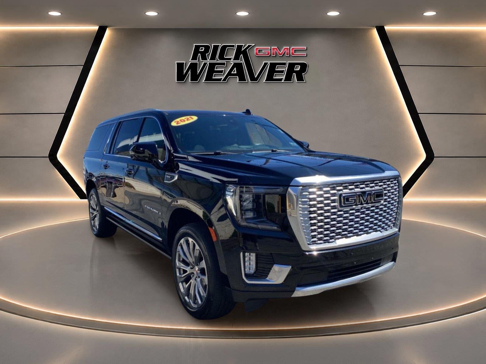 Used 2021 GMC Yukon XL Denali w/ Denali Ultimate Package AWD/4WD image 11