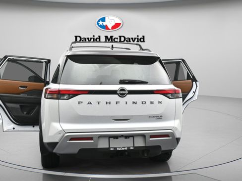 Used 2025 Nissan Pathfinder Platinum w/ Cargo Package AWD/4WD image 49