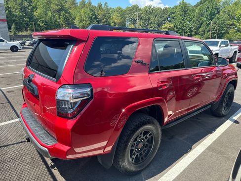 Used 2023 Toyota 4Runner TRD Off-Road Premium w/ Moonroof Package AWD/4WD image 4