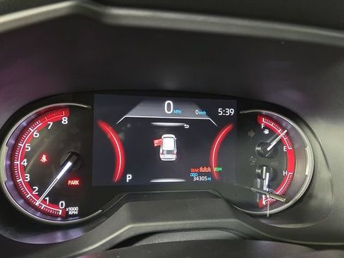 Used 2025 Toyota RAV4 XLE FWD image 16