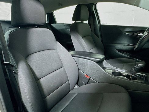Used 2023 Chevrolet Malibu LT image 25