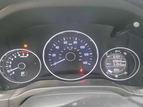 Used 2018 Honda HR-V EX image 8