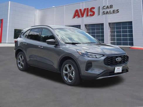 Used 2025 Ford Escape ST-Line AWD/4WD image 3