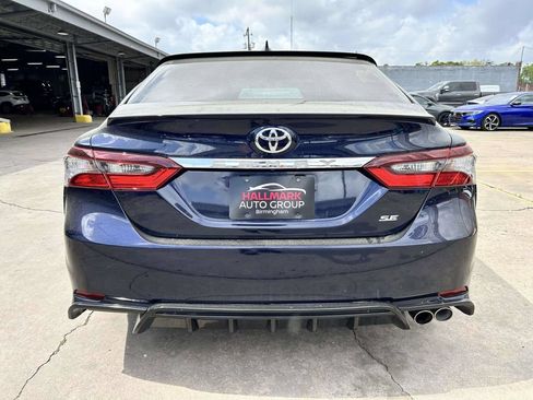 Used 2022 Toyota Camry SE w/ Audio Upgrade Package FWD image 3