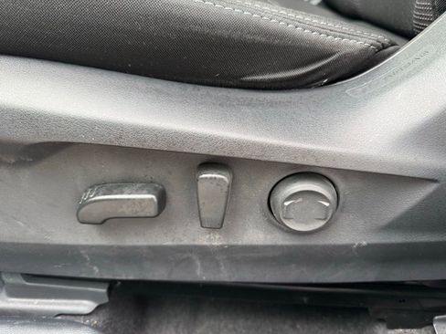 Used 2021 Subaru Outback Premium image 21