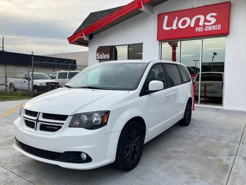 Used 2019 Dodge Grand Caravan GT FWD image 2