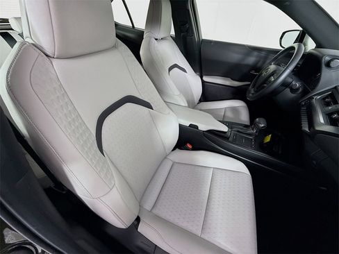 Used 2022 Lexus UX 250h image 25
