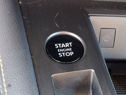 Certified 2025 Nissan Kicks SV image 26