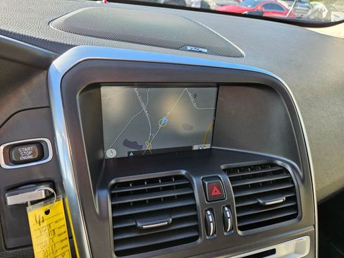 Used 2012 Volvo XC60 T6 R-Design Platinum image 5