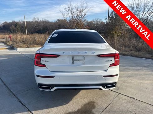 Used 2022 Volvo S60 B5 Inscription image 5