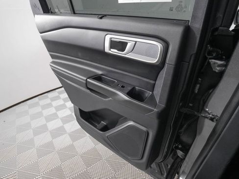 Used 2020 Ford Explorer Limited w/ Class III Trailer Tow Package image 14