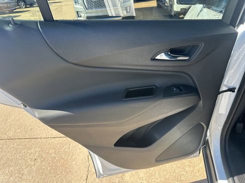 Certified 2024 Chevrolet Equinox LT image 19