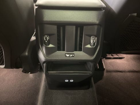 Used 2025 BMW X3 xDrive30i w/ Premium Package image 34