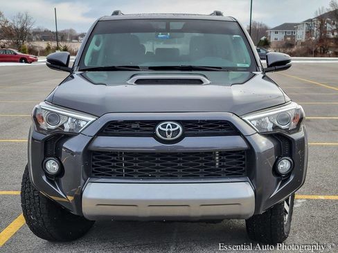 Used 2017 Toyota 4Runner TRD Off-Road Premium image 4