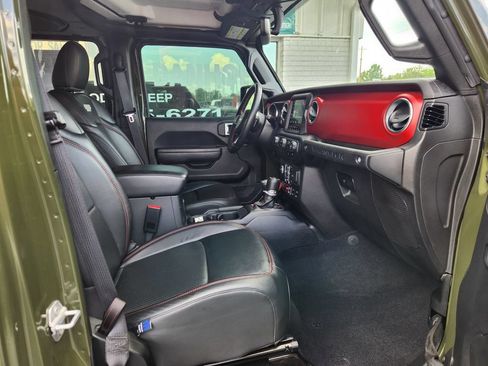 Used 2023 Jeep Wrangler Unlimited Rubicon w/ Xtreme Recon 35" Tire Package AWD/4WD image 10