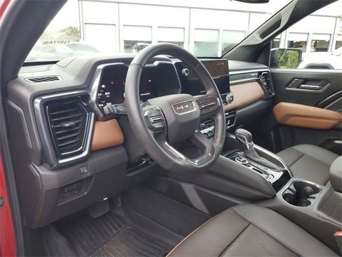 Used 2025 GMC Canyon AT4 w/ Nightfall Edition image 19