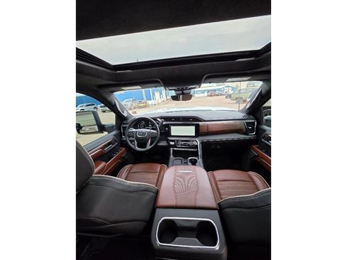 Used 2024 GMC Sierra 2500 Denali Ultimate image 19