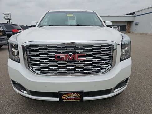 Used 2018 GMC Yukon XL Denali w/ Open Road Package image 8