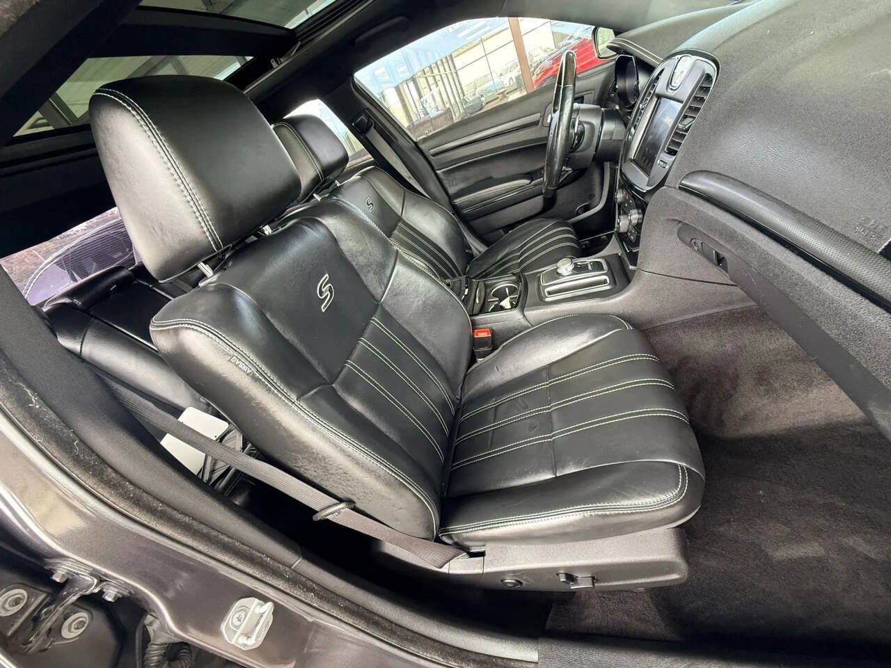 Used 2016 Chrysler 300 S AWD/4WD image 21