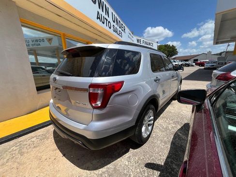 Used 2016 Ford Explorer FWD image 7