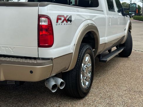 Used 2012 Ford F250 King Ranch w/ King Ranch w/Chrome Pkg AWD/4WD image 4
