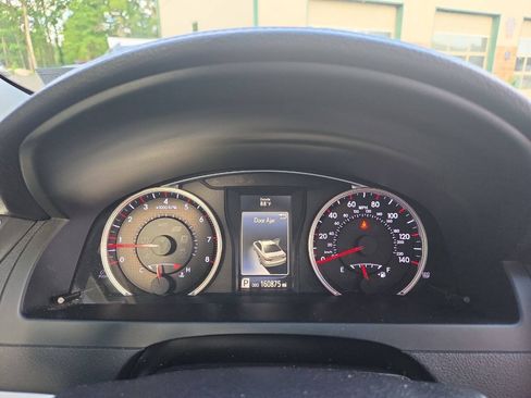 Used 2015 Toyota Camry XSE FWD image 29