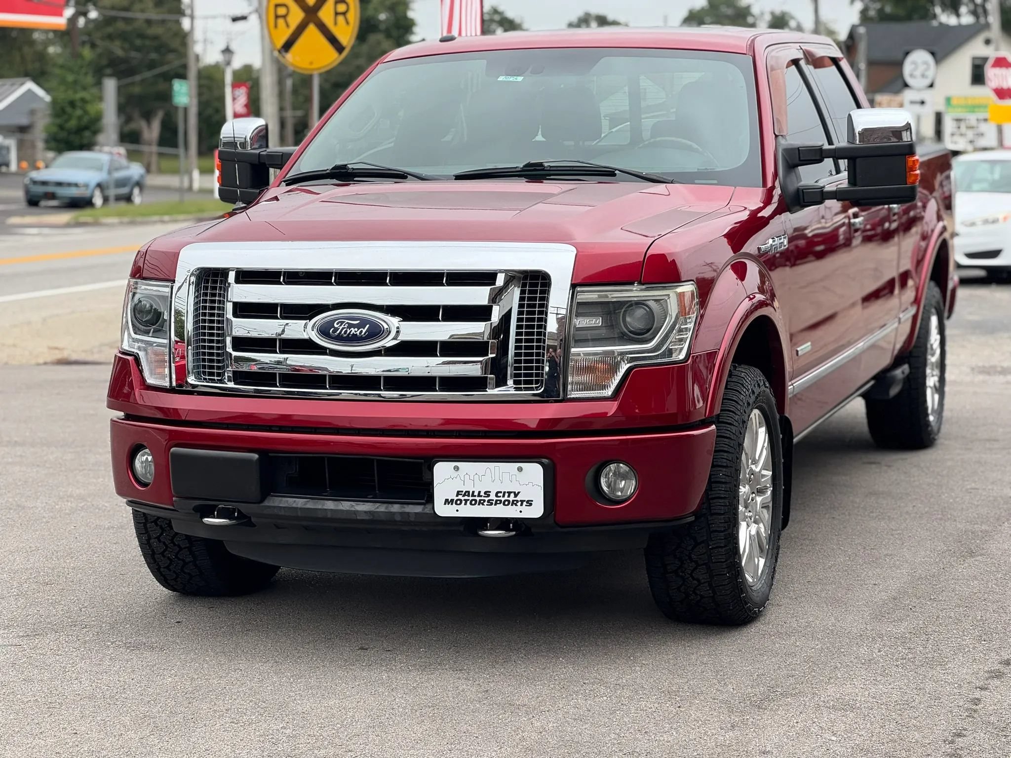 Used 2014 Ford F150 Platinum AWD/4WD image 2