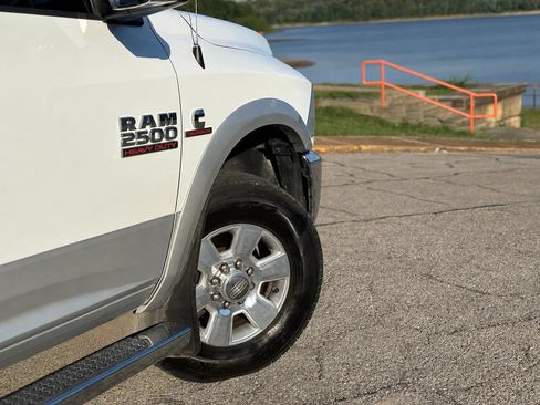 Used 2016 RAM 2500 Laramie AWD/4WD image 5