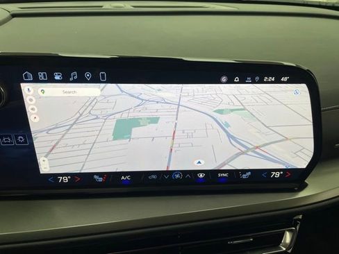 New 2026 Chevrolet Traverse LT image 4