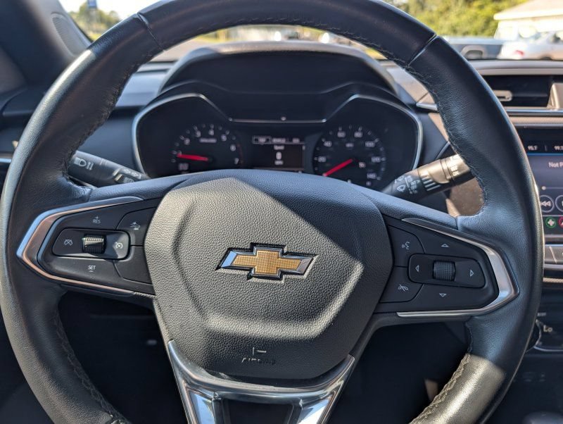 Used 2021 Chevrolet TrailBlazer ACTIV w/ Convenience Package FWD image 18