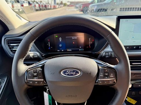 New 2026 Ford Escape SE FWD image 22