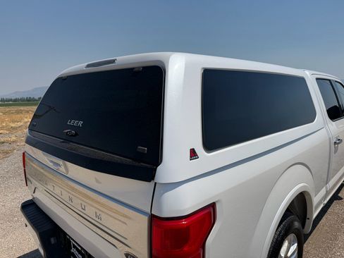 Used 2018 Ford F150 Platinum w/ Equipment Group 701A Luxury AWD/4WD image 12
