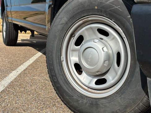 Used 2021 Ford F350 XL image 2