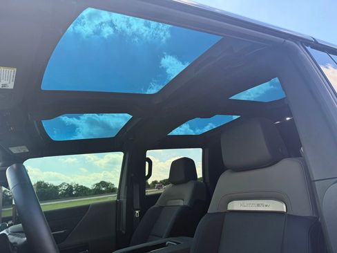 Used 2025 GMC Hummer EV 3X AWD/4WD image 42