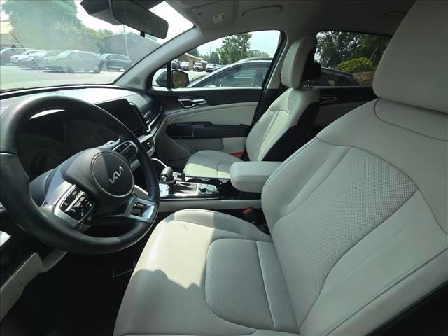 Certified 2024 Kia Sportage EX FWD image 6