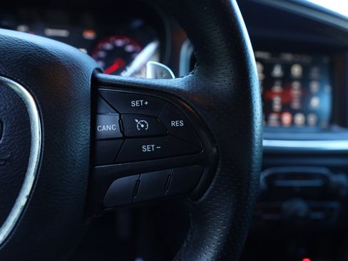 Used 2016 Dodge Charger R/T w/ Navigation & Travel Group image 32