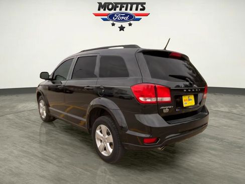 Used 2012 Dodge Journey SXT w/ Flexible Seating Group image 3