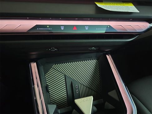 Used 2025 BMW X3 xDrive30i w/ Premium Package image 27