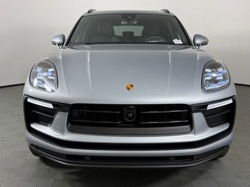 New 2026 Porsche Macan AWD/4WD image 10